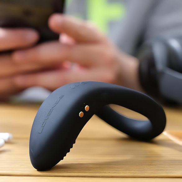 LOVENSE Diamo - inteligent, inel vibrator penis (negru)