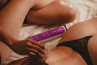 Clone a Willy & Clone a Pussy: Cel mai tare cadou DIY pentru cupluri