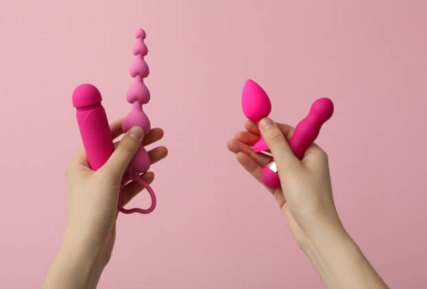 Ghid pentru dildo-uri: cum alegi dildo-ul potrivit pentru tine