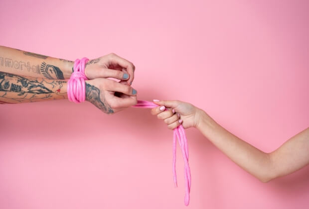 Shibari bondage japonez – ce este și de ce merită încercat?